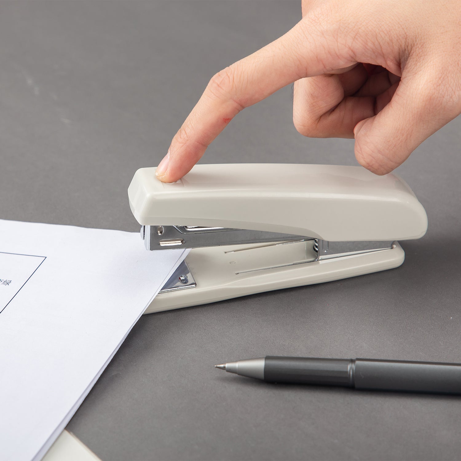 Stapler-Regular-BK-W-BL| Sleek | Durable | 50,000+ Stapling