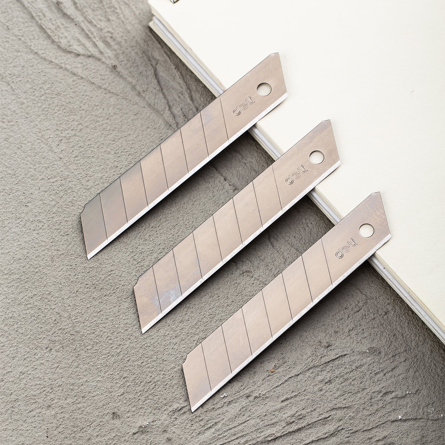 Anti-Cutter Blade 8 snap-off blades SILVER Sharp | Long-lasting | Pack of 10