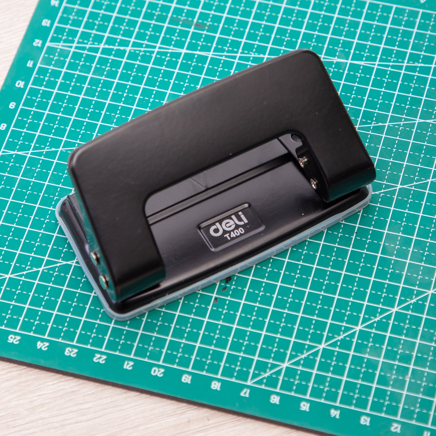 Punch-Regular-Black | Lock system | Smooth paper punching | 10,000+ punching life